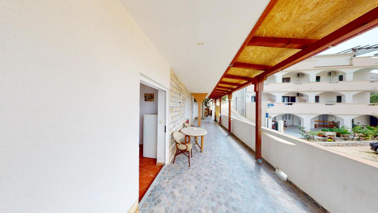Jaska & Jelica House Apartments Metajna Esterno foto